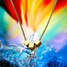 Stainless steel triple cube minimalist necklace. Gold, waterproof.