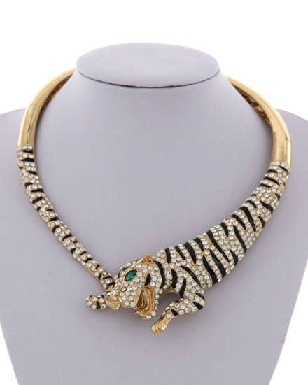 LUXE STATEMENT Gold Animal Tiger Crystal Magnetic Cuff Necklace