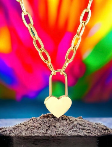 Stainless steel heart lock necklace. Silver or gold, waterproof.
