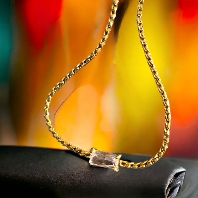 Stainless steel Malibu necklace. Gold, CZ.