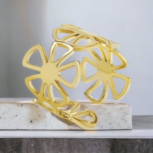 Stainless steel flower cuff ring. Gold waterproof.